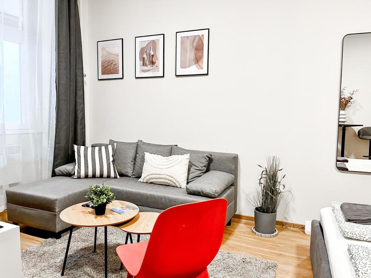 T32 Central Modern Suites Budapeşte Dış mekan fotoğraf