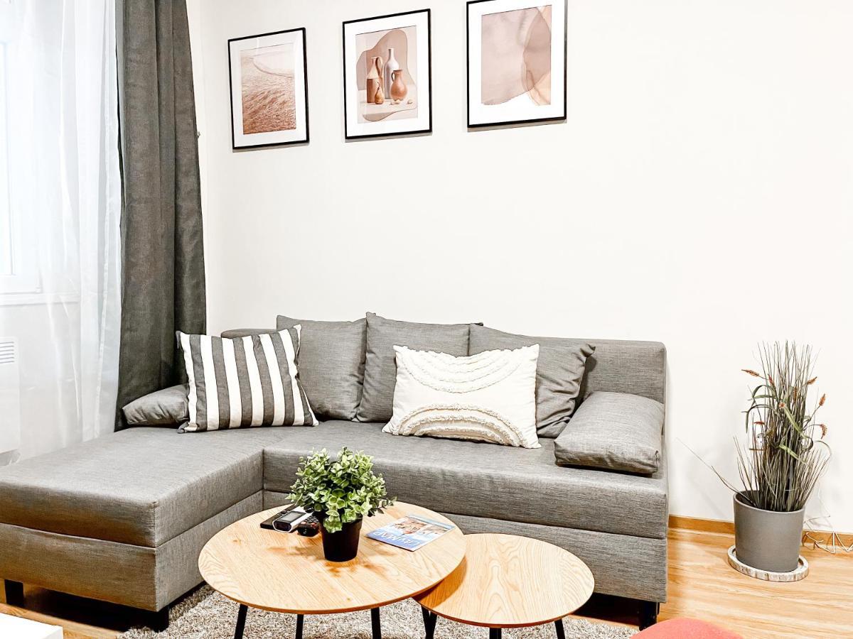 T32 Central Modern Suites Budapeşte Dış mekan fotoğraf